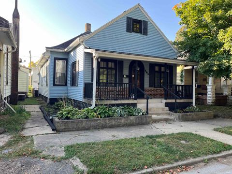 Photo of 183 W 3rd Street, Peru, IN 46970 (MLS # 202537802)