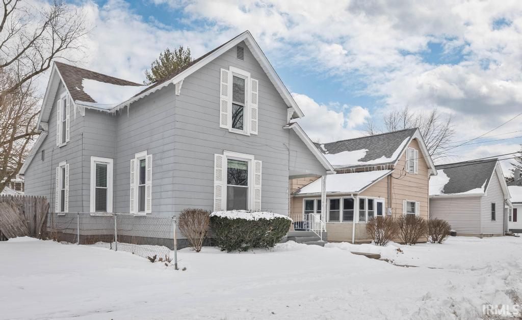 Photo of 855 E Washington Street, Frankfort, IN 46041 (MLS # 202603797)