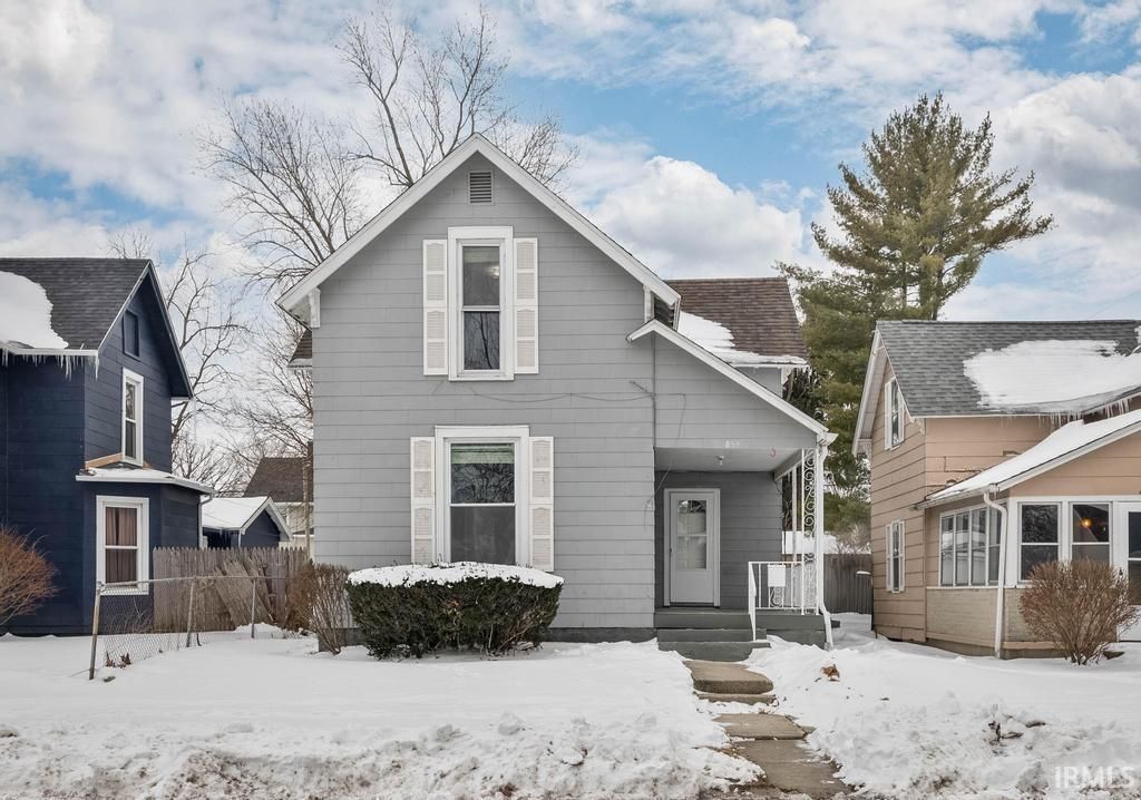 Photo of 855 E Washington Street, Frankfort, IN 46041 (MLS # 202603797)