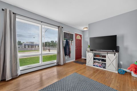 Tiny photo for 612 W MAIN Street, Greentown, IN 46936 (MLS # 202627099)