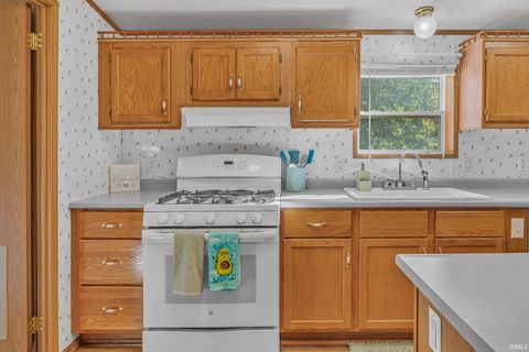 Tiny photo for 268 Green Street, Lafayette, IN 47905 (MLS # 202545063)