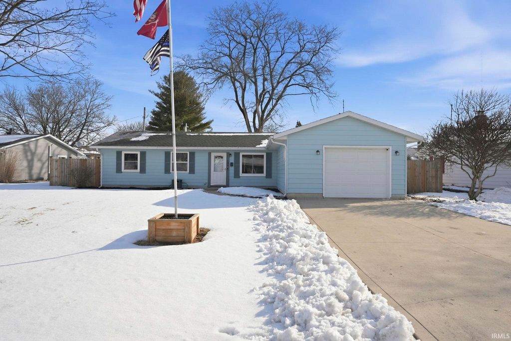 Photo of 104 Rolling Hills Avenue, Columbia City, IN 46725 (MLS # 202605310)