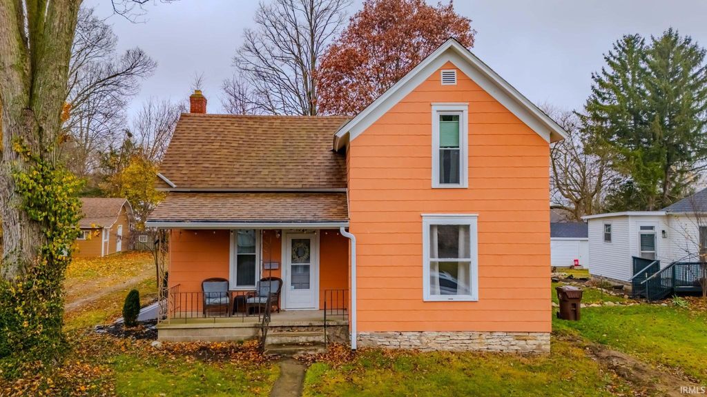 Photo of 1558 Webster Street, Wabash, IN 46992 (MLS # 202547238)