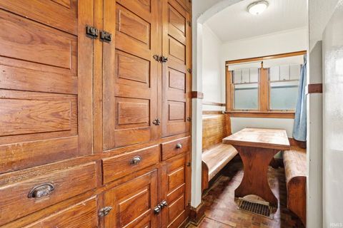 Tiny photo for 1112 Blaine Avenue, South Bend, IN 46616 (MLS # 202612538)