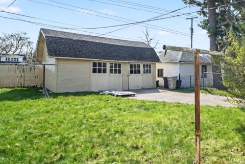 Tiny photo for 1112 Blaine Avenue, South Bend, IN 46616 (MLS # 202612538)