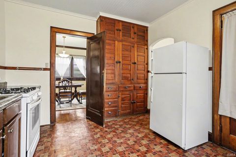 Tiny photo for 1112 Blaine Avenue, South Bend, IN 46616 (MLS # 202612538)