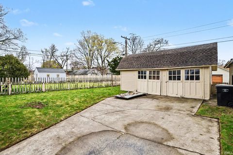 Tiny photo for 1112 Blaine Avenue, South Bend, IN 46616 (MLS # 202612538)