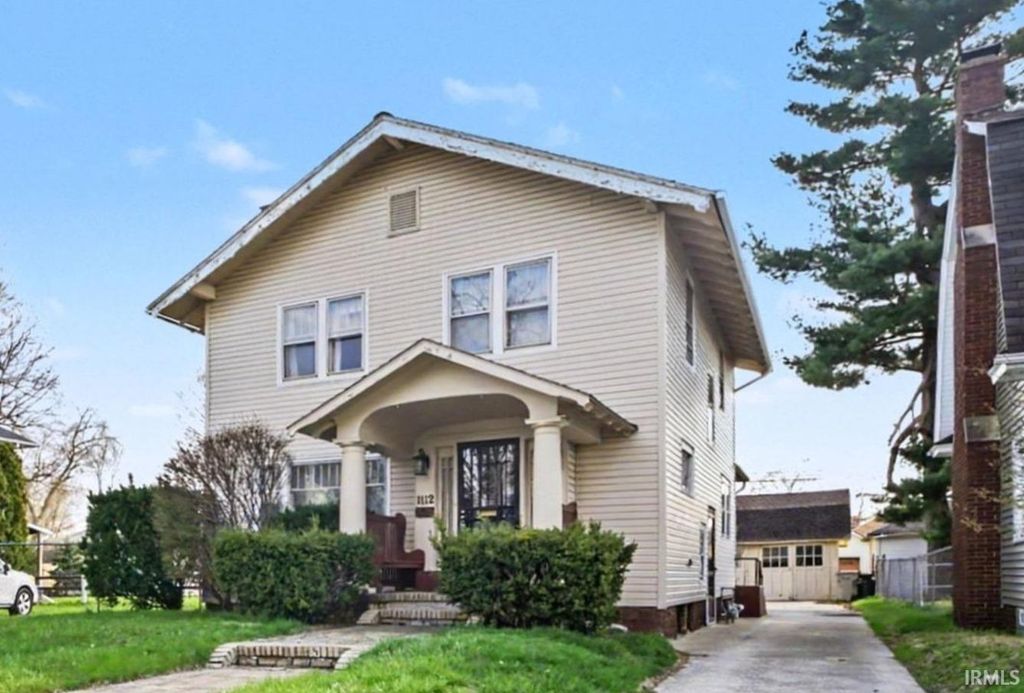 Photo of 1112 Blaine Avenue, South Bend, IN 46616 (MLS # 202612538)