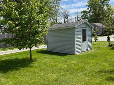 Tiny photo for 121 N Market Street, Francesville, IN 47946 (MLS # 202547854)
