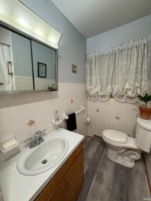 Tiny photo for 121 N Market Street, Francesville, IN 47946 (MLS # 202547854)