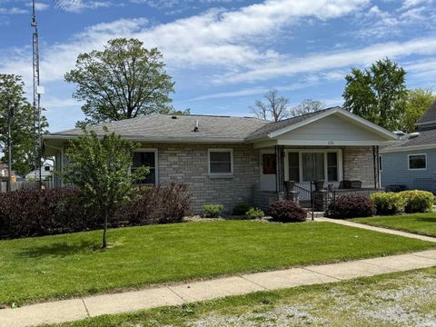 Tiny photo for 121 N Market Street, Francesville, IN 47946 (MLS # 202547854)