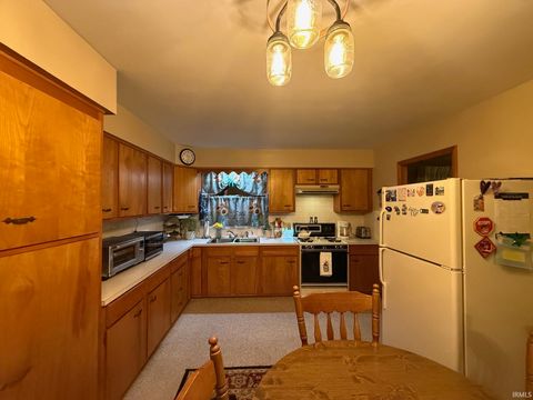 Tiny photo for 121 N Market Street, Francesville, IN 47946 (MLS # 202547854)