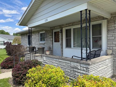 Tiny photo for 121 N Market Street, Francesville, IN 47946 (MLS # 202547854)