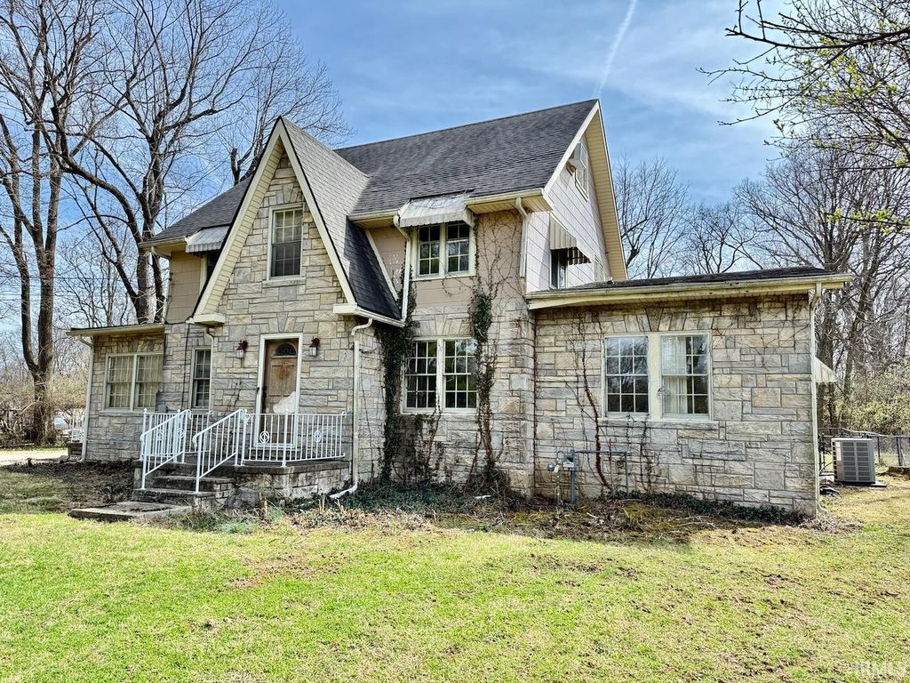 Photo of 3515 W Godman Avenue, Muncie, IN 47304 (MLS # 202610755)