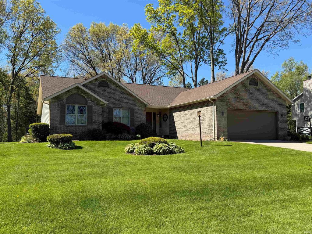 Photo of 30084 Cobus Lake Drive, Elkhart, IN 46514 (MLS # 202618331)