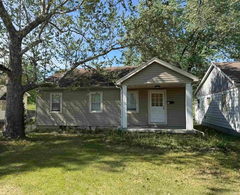 Photo of 32 Tulip Avenue, Evansville, IN 47711 (MLS # 202613730)