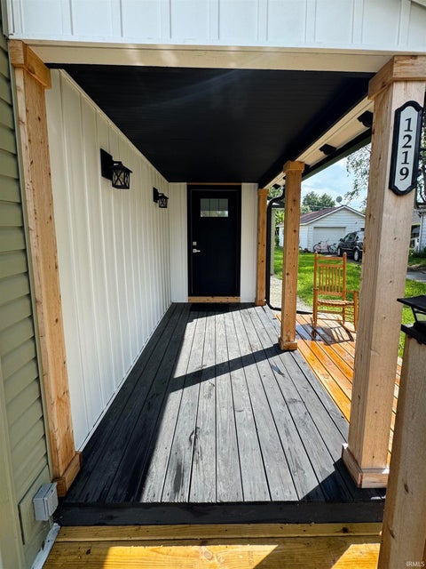 Tiny photo for 1219 W Madison Street, Kokomo, IN 46901 (MLS # 202633960)
