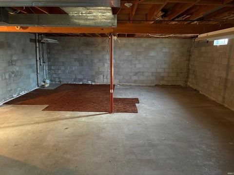 Tiny photo for 1316 Oriole Drive, Warsaw, IN 46580 (MLS # 202608686)