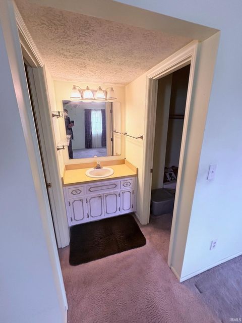 Tiny photo for 1316 Oriole Drive, Warsaw, IN 46580 (MLS # 202608686)