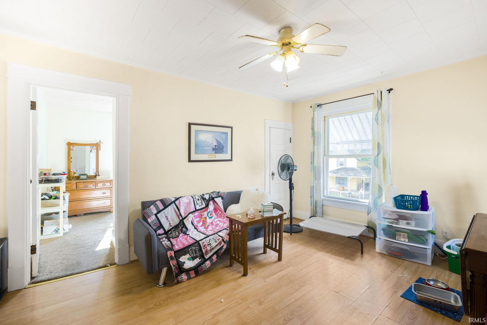 Mishawaka, Indiana 46544, United States, 6 Bedrooms Bedrooms, ,3 BathroomsBathrooms,Residential,Pending,199144