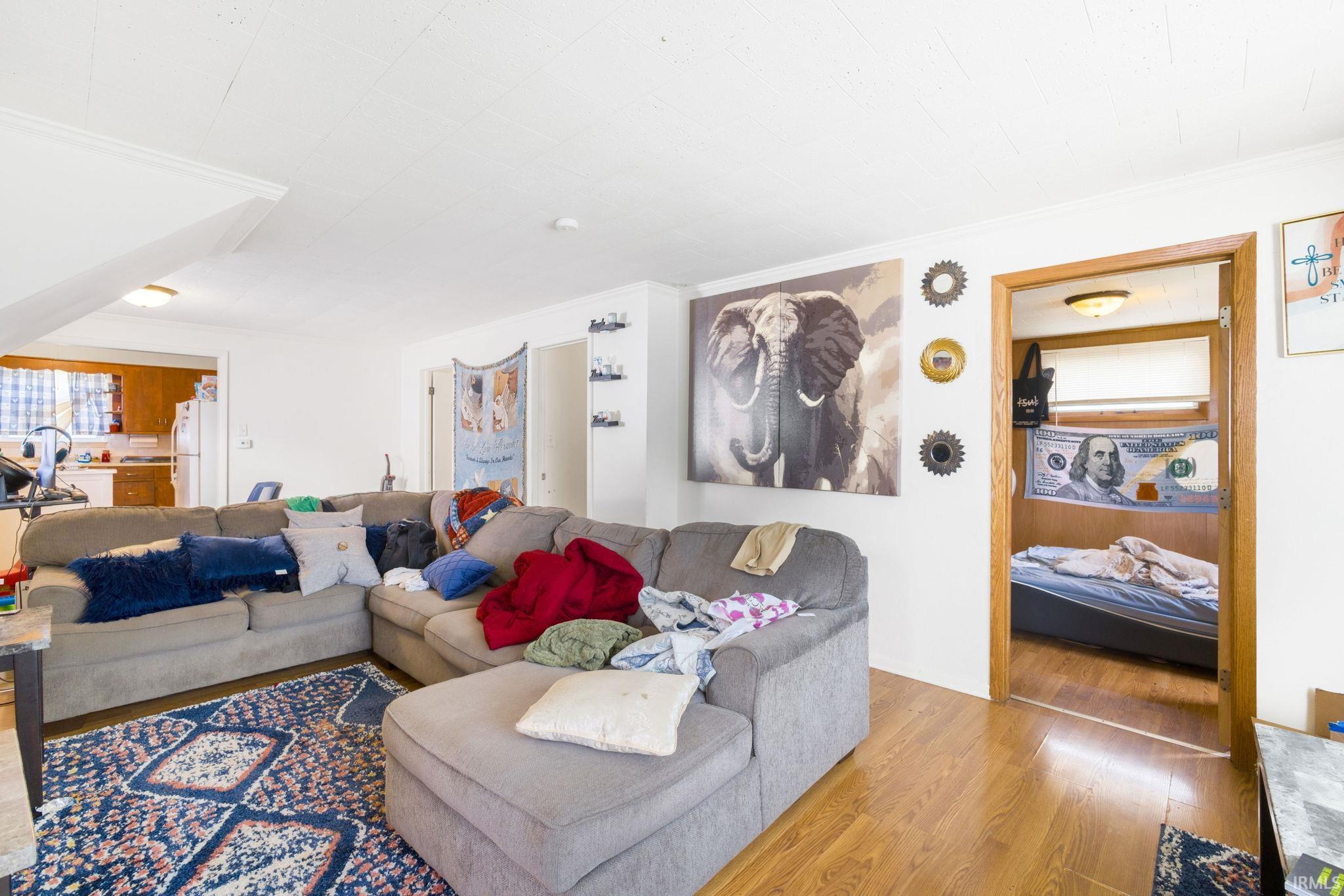 Mishawaka, Indiana 46544, United States, 6 Bedrooms Bedrooms, ,3 BathroomsBathrooms,Residential,Pending,199144