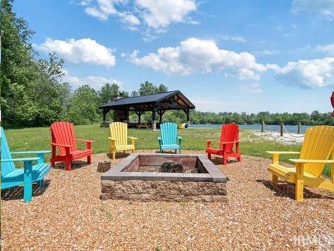 Tiny photo for 186 Champagne Court, Kokomo, IN 46901 (MLS # 202542631)