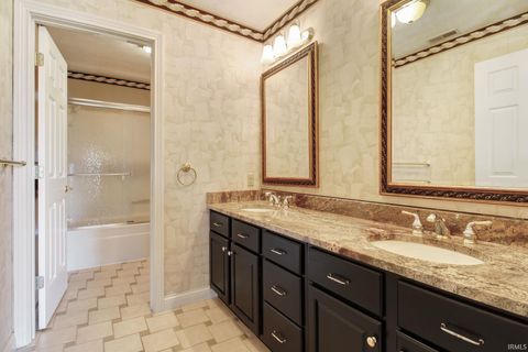 Tiny photo for 186 Champagne Court, Kokomo, IN 46901 (MLS # 202542631)