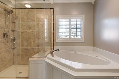 Tiny photo for 186 Champagne Court, Kokomo, IN 46901 (MLS # 202542631)