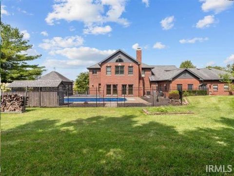 Tiny photo for 186 Champagne Court, Kokomo, IN 46901 (MLS # 202542631)