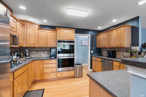 Tiny photo for 3322 S Crosspoint Court, Lafayette, IN 47909 (MLS # 202613601)