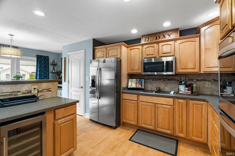 Tiny photo for 3322 S Crosspoint Court, Lafayette, IN 47909 (MLS # 202613601)