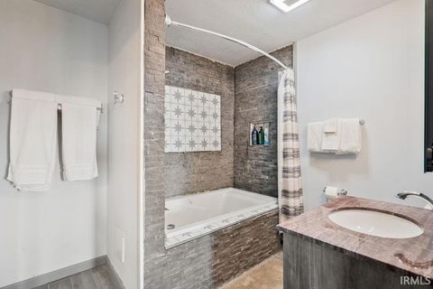 Tiny photo for 128 W Walnut Street, Kokomo, IN 46901 (MLS # 202613864)