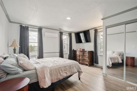 Tiny photo for 128 W Walnut Street, Kokomo, IN 46901 (MLS # 202613864)