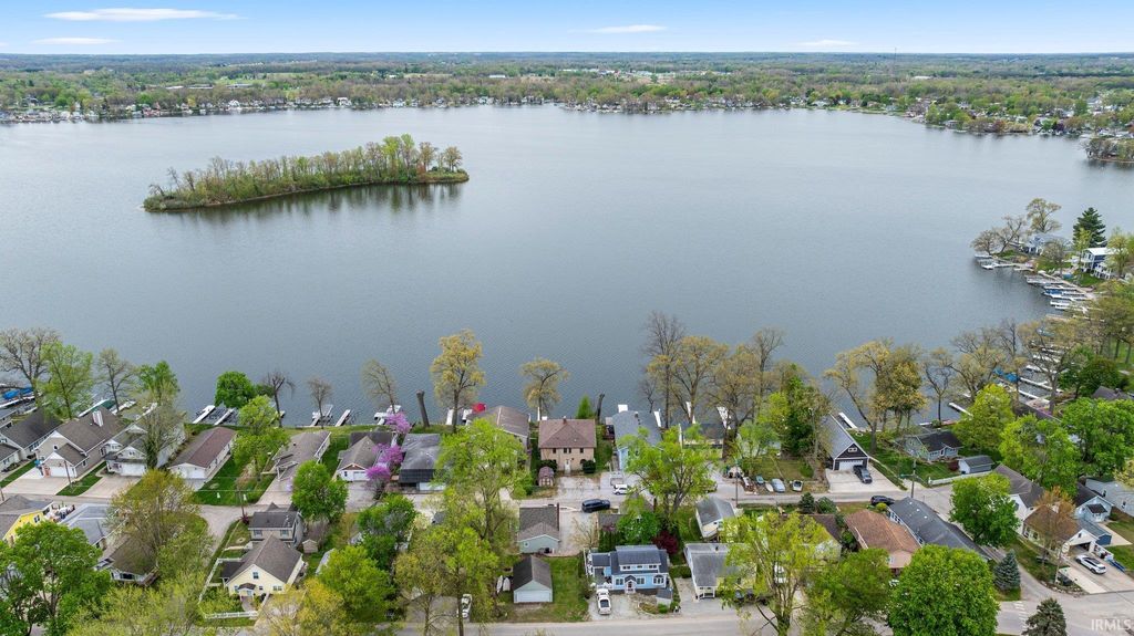 Photo of 8241 E Wade Lane, North Webster, IN 46555 (MLS # 202540593)