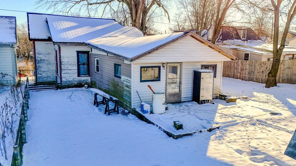 Photo of 1330 Middle Street, Wabash, IN 46992 (MLS # 202602066)
