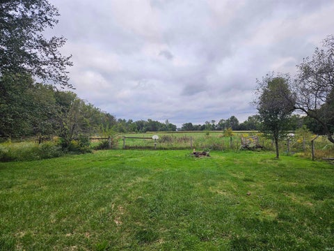 Tiny photo for 3548 N 600 E Road, Rochester, IN 46975 (MLS # 202639304)