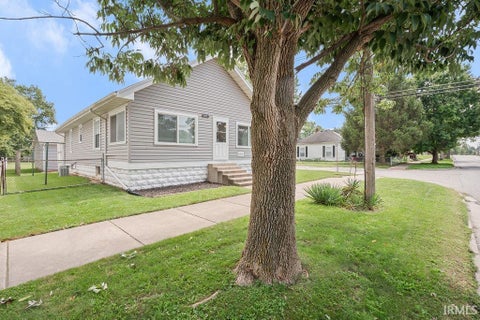 Tiny photo for 1236 S WASHINGTON Street, Kokomo, IN 46902 (MLS # 202636166)