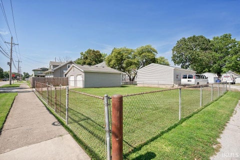 Tiny photo for 1236 S WASHINGTON Street, Kokomo, IN 46902 (MLS # 202636166)