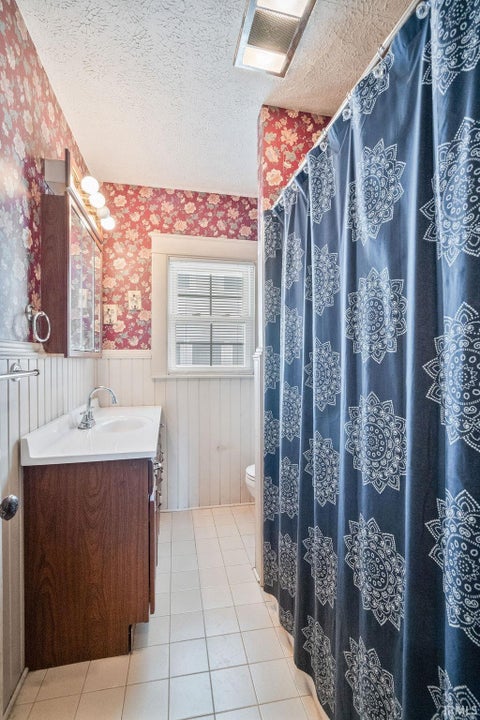 Tiny photo for 1236 S WASHINGTON Street, Kokomo, IN 46902 (MLS # 202636166)