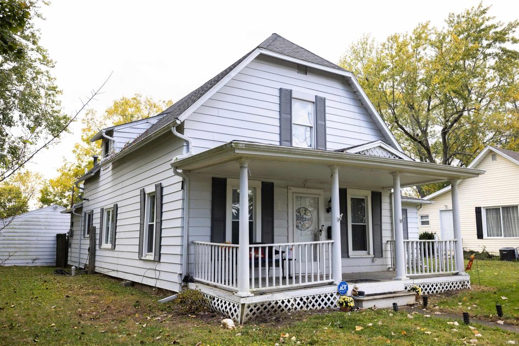 Photo of 2421 S Market Street, Yorktown, IN 47396 (MLS # 202543648)
