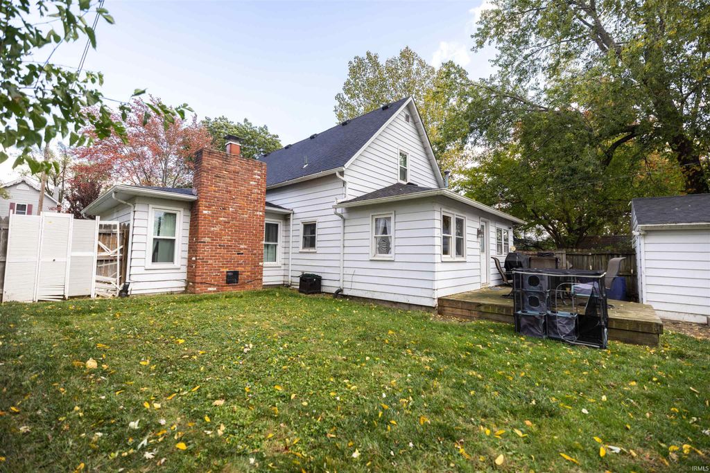 Photo of 2421 S Market Street, Yorktown, IN 47396 (MLS # 202543648)