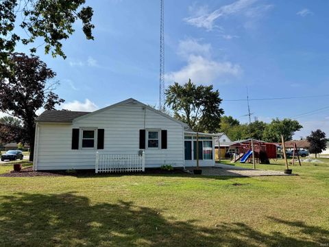 Tiny photo for 1500 Jefferson Street, Rochester, IN 46975 (MLS # 202538532)