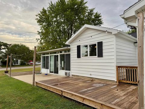 Tiny photo for 1500 Jefferson Street, Rochester, IN 46975 (MLS # 202538532)