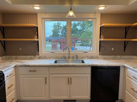 Tiny photo for 1500 Jefferson Street, Rochester, IN 46975 (MLS # 202538532)