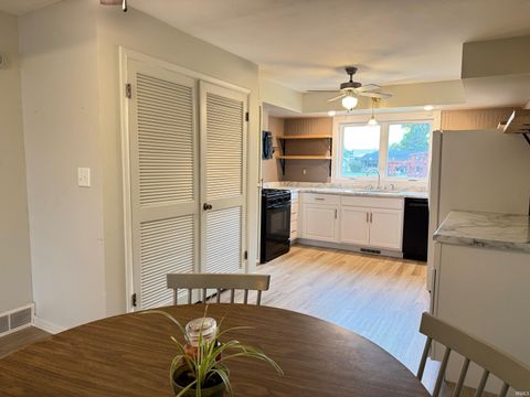 Tiny photo for 1500 Jefferson Street, Rochester, IN 46975 (MLS # 202538532)