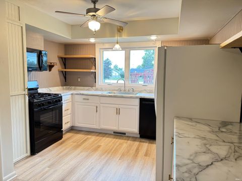 Tiny photo for 1500 Jefferson Street, Rochester, IN 46975 (MLS # 202538532)