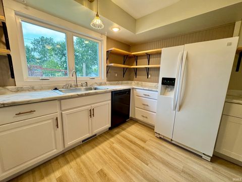 Tiny photo for 1500 Jefferson Street, Rochester, IN 46975 (MLS # 202538532)