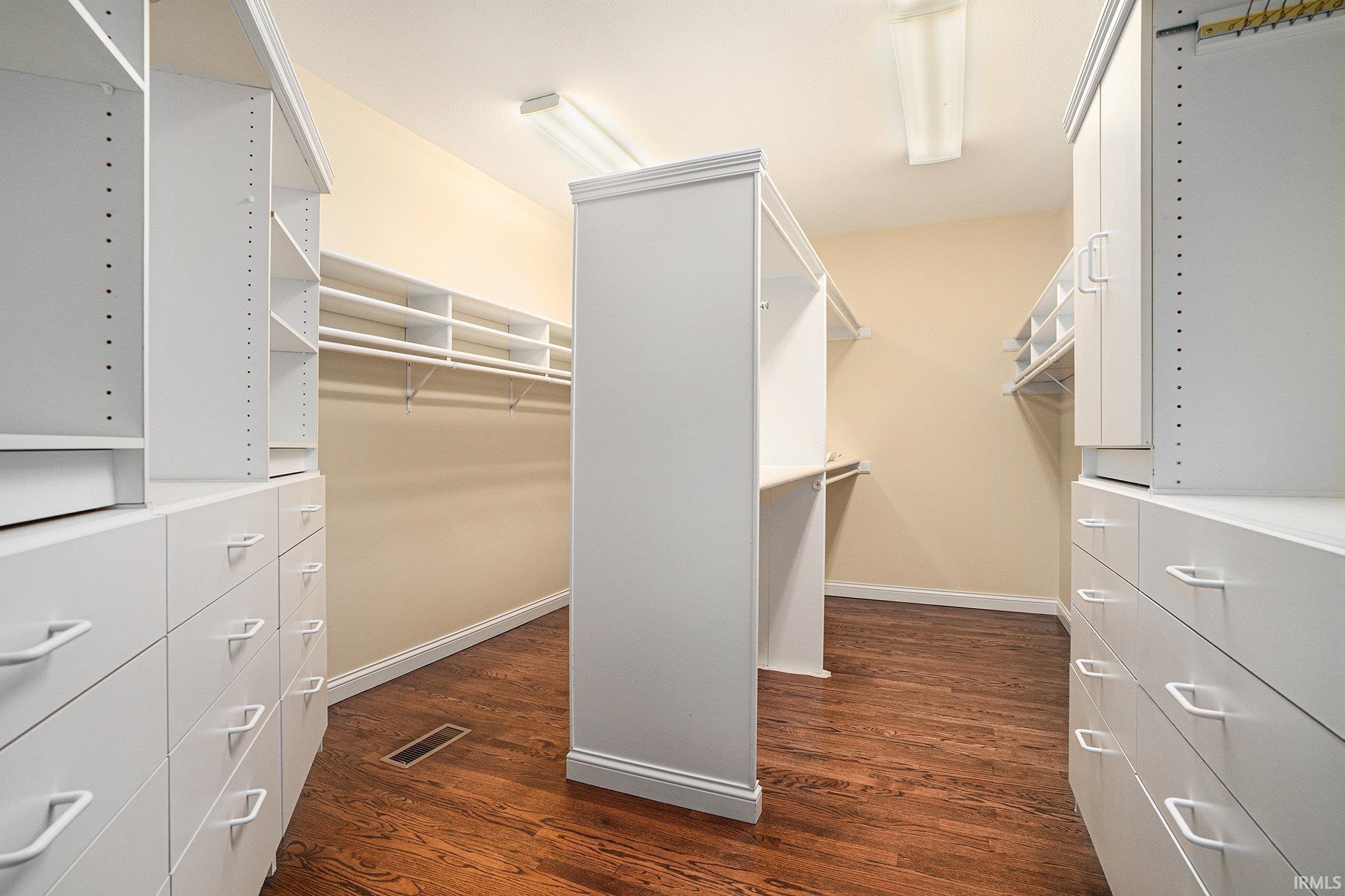 Bristol, Indiana 46507, United States, 4 Bedrooms Bedrooms, ,4 BathroomsBathrooms,Residential,Active,140272