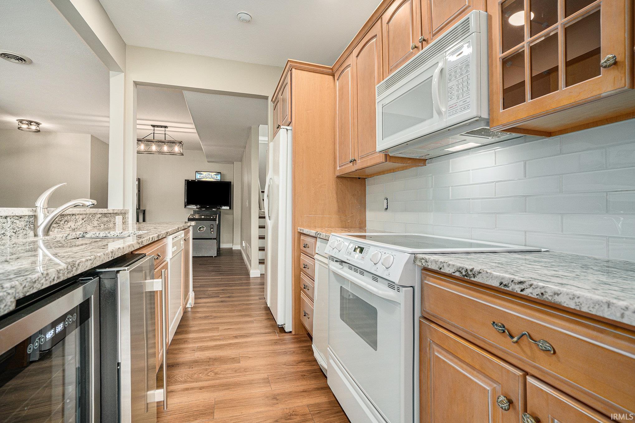 Bristol, Indiana 46507, United States, 4 Bedrooms Bedrooms, ,4 BathroomsBathrooms,Residential,Active,140272