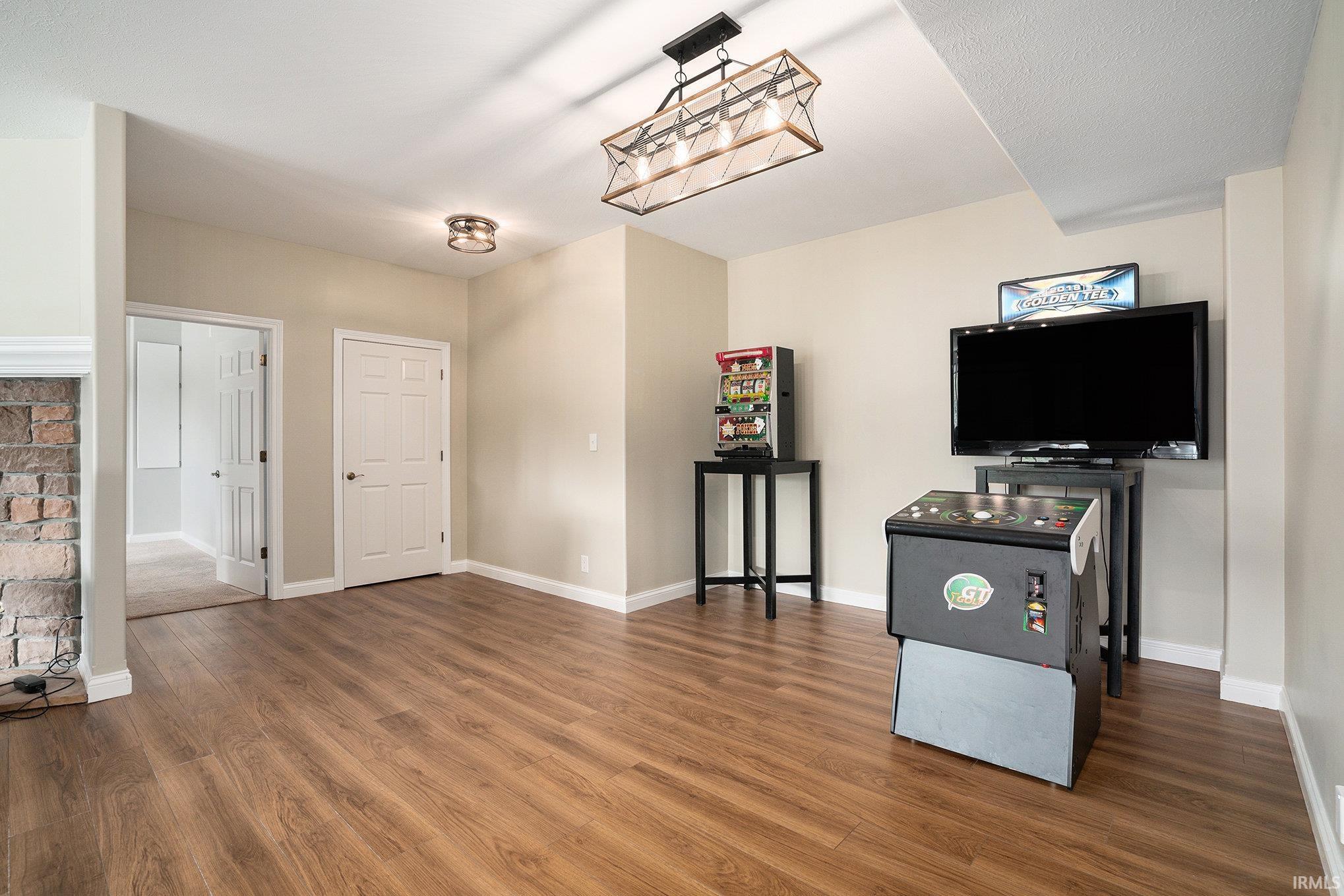 Bristol, Indiana 46507, United States, 4 Bedrooms Bedrooms, ,4 BathroomsBathrooms,Residential,Active,140272